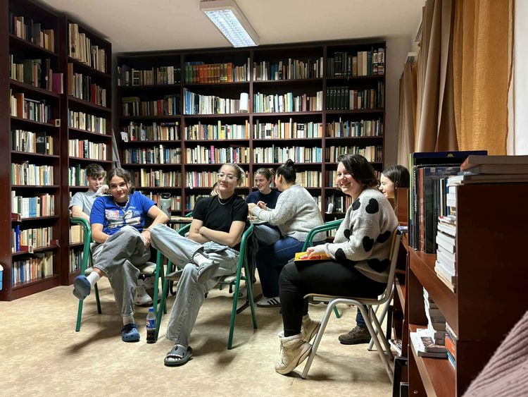 Vers - és prózamondó verseny