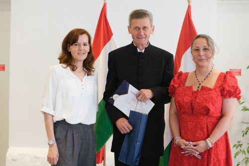 Tatai János kollégánk kapta idén a Centrum Kiváló Oktatója címet